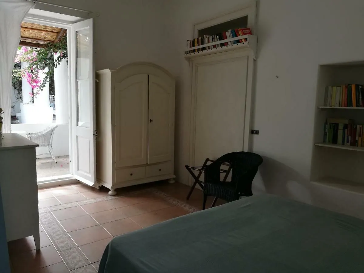 Casa Carlotta Bed & Breakfast Stromboli Italy